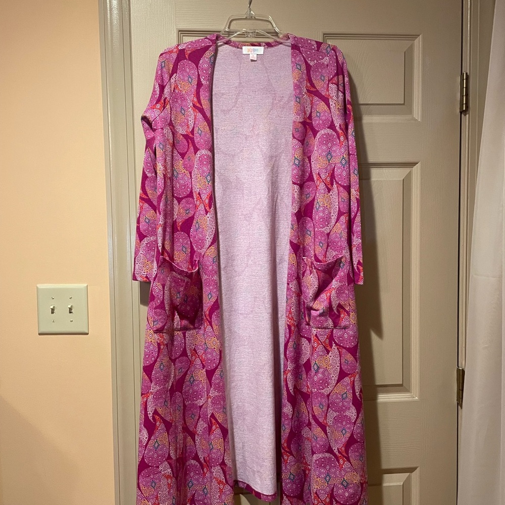 LuLaRoe Pink Patterned Sarah Duster/Cardigan with‎ Pockets, Size Small